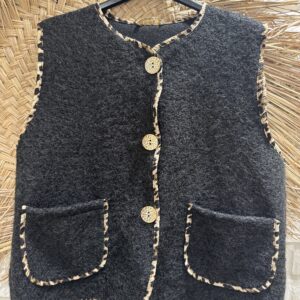 Gilet à boutons avec poche noir TU