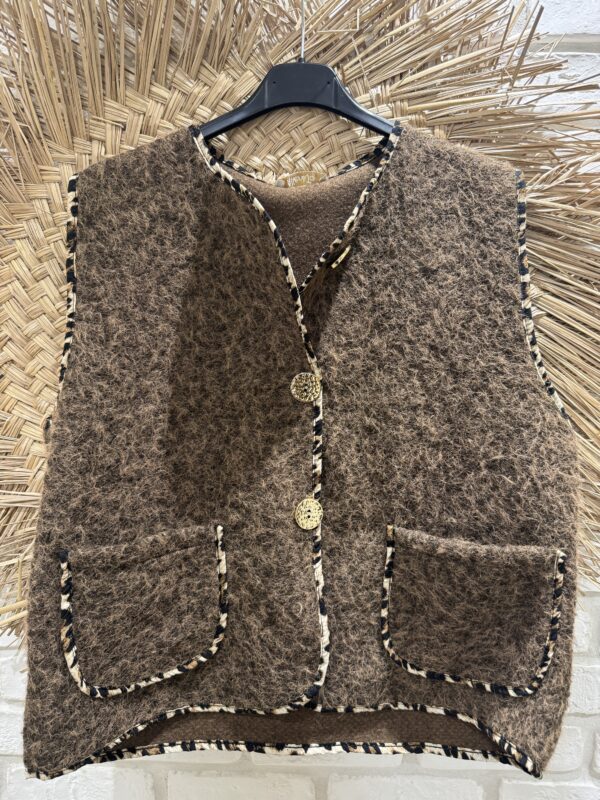 Gilet à bouton avec poche marron 
TU