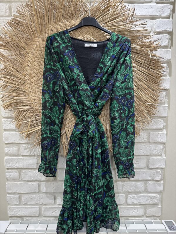Robe verte à fleurs
