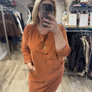 Robe droite avec poches terracotta
TU