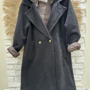 Manteau noir à capuche doudoune 
TU (36-40)