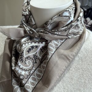 Petit carré imprimé Bandana